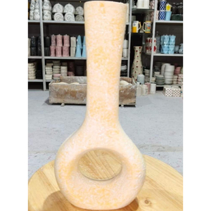 Vase en céramique creux en forme de donut, moderne et minimaliste, ovale, pour fleurs, en porcelaine mate mouchetée, centre de table pour la décoration intérieure - Product Image 4