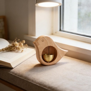 Campana de puerta para pájaros de madera hecha a mano |   Timbre rústico de madera para puerta |   Campana Decorativa Colgante para Puerta de Entrada del Hogar - Product Image 4