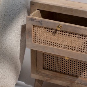 Mesa Auxiliar de Ratán con Dos Cajones Vandana Orion Lunaris, Mueble Moderno con Detalles Naturales - Product Image 2