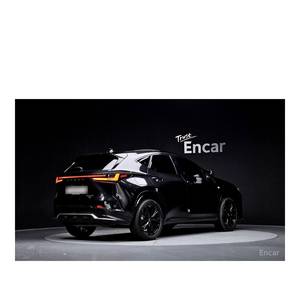 Lexus NX F-Sport Modelo Septiembre 2022 con 56,962 km, Volante a la Izquierda, Asientos de Cuero, Cámara Trasera - Product Image 2