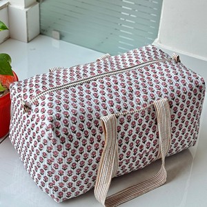 Floral Printed Quilted Duffel Bag With Striped Handles Zipper Closure <b>Large</b> Capacity Travel Weekender Bag - Product Image 1