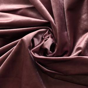 Blouson matelassé à capuche en velours pour femme grande taille, manches longues, léger et chaud en polyester, collection Hiver 2026, avec échantillon gratuit - Product Image 3