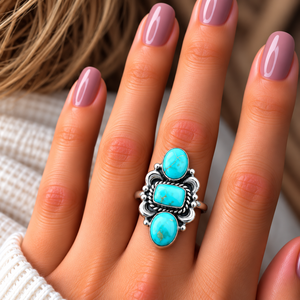 Bague Mohave Turquoise Lune à 3 Pierres, Faite à la Main, Style Bohème Western, Bijou Unique de Créateur, Bague Tendance en Pierres Précieuses - Product Image 2