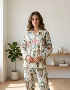 Conjunto de pijama de algodón estampado a mano de lujo para mujer, traje de dormir de algodón indio con pantalones a juego cómodos. - Product Image 4