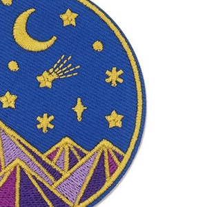 Meilleurs patchs brodés en chenille et caoutchouc avec un design alphabet coloré pour vêtements et chapeaux, logo personnalisé, haute qualité, thermocollants - Product Image 2