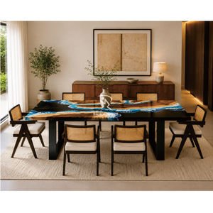 Table à manger en résine avec de beaux motifs combinés à de jolies chaises - Product Image 3