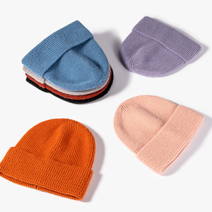 Bonnet unisexe noir en polyester jacquard tricoté, style vintage, pour l'hiver, couleur unie, décontracté, pour adultes, 50-52 cm - Product Image 4