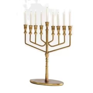 Décoration Unique : Chandelier en Métal à 9 Bras, Porte-Bougie Élégant, Centre de Table, Accent d'Intérieur - Product Image 4