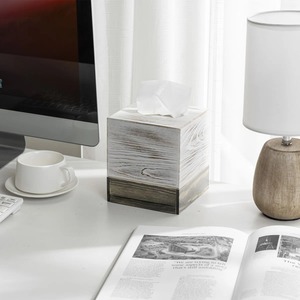 Elegante Caja de Pañuelos Cuadrada de Dos Tonos, Blanco Lavado y Madera Oscura, Estilo Rústico Sofisticado, Portapañuelos de Madera Envejecida - Product Image 4