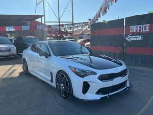 รุ่นภายในพรีเมียมสไตล์รถสปอร์ตคูเป้ปี 2022 - Product Image 1