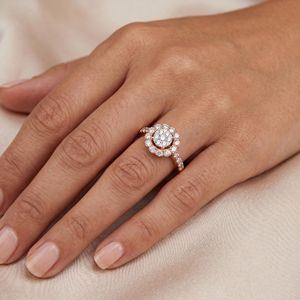 Anillo de Diamantes Florales en Oro Rosa Premium para Mujer, Corte Redondo Brillante, Diseño de Halo, Regalo de Compromiso o Aniversario - Product Image 2