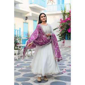 VESTIDO DE TRABAJO DE SECUENCIA BORDADA DE SECUENCIA DE DISEÑADOR CHINON FONDO CON VINO DUPATTA - Product Image 1