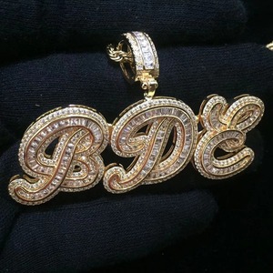 Colgante Personalizado con Nombre en Plata Bañada en Oro, Letra Personalizada, Corazón, Estilo Hip Hop, Diamantes Moissanite VVS, para Hombre - Product Image 3