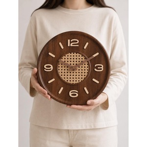 Horloge murale en bois ronde, analogique, à quartz, silencieuse, design minimaliste, décoration de salon - Product Image 1
