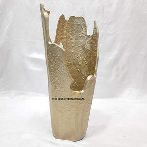 Florero Metálico de Último Diseño y Exclusivo, Atractivo Florero de Hierro, Florero Metálico Retro, Más Vendido - Product Image 6