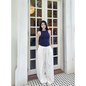 เสื้อยืดและเสื้อกล้ามทรงเข้ารูปสำหรับผู้หญิง เกรดพรีเมียม ผลิตจากผ้าฝ้ายผสม พร้อมกระดุม ป้องกันรอยยับ เป็นมิตรต่อสิ่งแวดล้อม ผู้ผลิตจากเวียดนาม มีตัวอย่างฟรี - Product Image 5