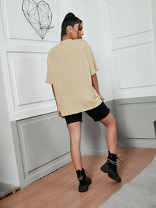 Camiseta de algodón para mujer con cuello en V, transpirable, de corte holgado, para verano, con logo personalizado impreso, de la cadena de suministro global. - Product Image 3