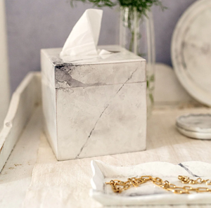 Caja de pañuelos de mármol en forma de cubo, soporte de pañuelos de piedra hecho a mano de lujo, elegante accesorio de decoración para el hogar y el baño. - Product Image 3