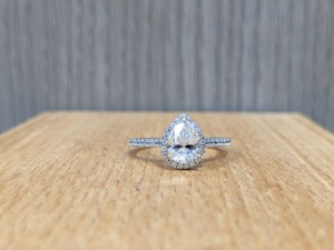 Nouvelle conception de bague de fiançailles en moissanite de 2,29 carats, coupe poire, argent sterling 925 plaqué rhodium, élégante pour mariage - Product Image 5