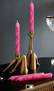 Candelabro de Lujo Vintage con Forma de Piernas de Mujer en Oro, Portavelas Creativo de Resina, Pieza Decorativa Única y Ecléctica para el Hogar - Product Image 5