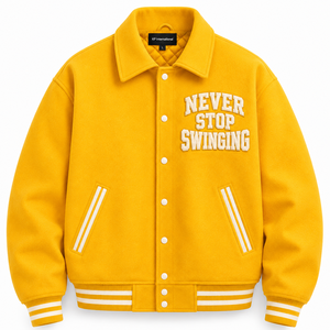 Chaqueta Varsity Bordada de Alta Calidad con Diseño 'Never Stop Swinging', para Hombre, Informal, de Forro Polar Amarillo, con Cuello Camisero y Cierre de Cremallera Frontal - Product Image 2
