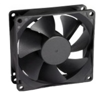 Elektrischer 80x80x25mm DC Bürstenloser Freistehender Axiallüfter mit Kugellager Kunststoffblätter 7~13,2V 2300RPM FG PWM