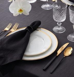 Juego de cubiertos modernos dorados con mangos negros, acabado espejo, resistentes al óxido, para vajilla de boda, restaurante y hotel. - Product Image 3