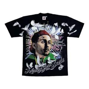 Camiseta gráfica para hombre, tela de algodón ligera, estampado gráfico elegante, perfecta para looks casuales. - Product Image 4