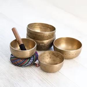 Bol chantant en métal fait main pour la méditation, la guérison sonore, le yoga, la pleine conscience et la relaxation - Product Image 5
