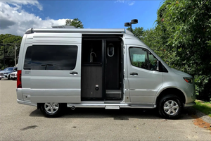 Nuevo Vehículo Usado MERCEDES-BENZ SPRINTER BUS en Perfecto Estado y con Bajo Kilometraje - Product Image 3