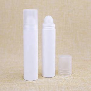 Bouteille en plastique rechargeable texture mate 30ml - Product Image 5