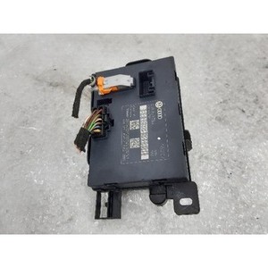 A6 ชุดควบคุมอิเล็กทรอนิกส์และโมดูลคอมพิวเตอร์มือสอง 4G8959760A - Product Image 4