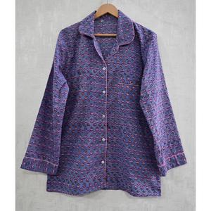 ชุดนอนผ้าฝ้ายพิมพ์ลายบล็อกด้วยมือสำหรับผู้หญิง ชุดนอนน้ำหนักเบาพร้อมลายพิมพ์แบบดั้งเดิม - Product Image 2