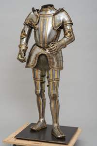 Private Branding Castle Decor Metal <b>Full</b> <b>Body</b> Armor With Hand Finished Steel For Grand Interior Styling - Product Image 5