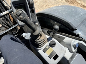 Excavatrice 35G bien entretenue pour travaux d'aménagement paysager et d'infrastructure - Product Image 6