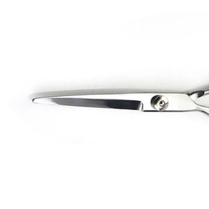 Tijeras Profesionales de Acero Inoxidable para Cortar el Cabello, para Salones de Belleza, para Diestros, Grado A+, en Venta a Bajo Precio - Product Image 5