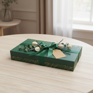 Elegantes Cajas de Joyería Portátiles de Papel Kraft |   Empaque de Regalo de Cartón con Laminación Mate, Grabado en Relieve y Recubrimiento UV Estético - Product Image 4