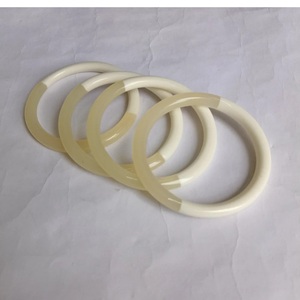 Magnifiques bracelets en résine époxy pour femmes, imperméables, personnalisables, mignons, légers, élégants, à prix de gros - Product Image 1