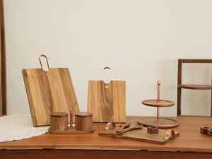 Planche à découper rectangulaire en bois d'acacia avec trou, idéale pour la cuisine et les fromages – Vente chaude en gros - Product Image 3