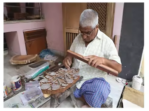 Authentic Modern Indian Wooden Block <b>Hand</b> Carved Decorative <b>Stamp</b> Diwali Vertical Pattern Tabletop Birthday Housewarming - Product Image 5