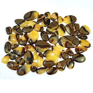 Piedras de Cristal Naturales de Septariana Amarilla al por Mayor, Gemas Cabujón de Tamaños Variados para Fabricación de Joyería - Product Image 1