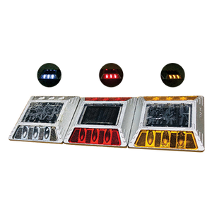 Borne de signalisation routière solaire avec tige/axe - Product Image 1