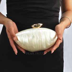 TCE présente un sac à main en mosaïque de résine et de marbre de luxe fait à la main pour femmes, accessoire pour les fêtes, les mariages et les soirées, toutes saisons - Product Image 3