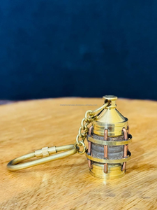 Llavero Clásico de Latón Sólido, Porta Llaves de Metal Resistente para Regalo y Uso Promocional - Product Image 6