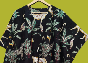 Vestido Kaftán de Algodón Ecológico Hecho a Mano, Estampado Tropical de Selva, Estilo Boho, Tejido Ligero y Transpirable de Primera Calidad, Manga Corta - Product Image 1