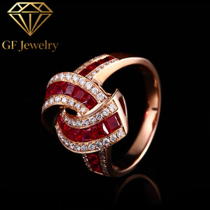 แหวนทองคำขาว 18K ประดับทับทิมสีแดงเลือดนกสังเคราะห์ทรงบิดเกลียว พร้อมเพชรประดับ แหวนหรูหราสำหรับผู้หญิง - Product Image 2