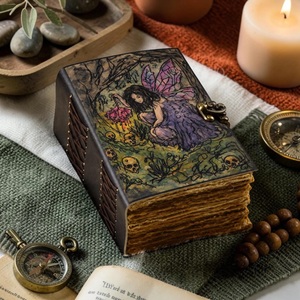 Diario Personalizado de Cuero de Búfalo con 200 Hojas de Herb Heritage, Libro de Sombras, Brujería, Grimorio, Libro de Hechizos, Wicca - Product Image 1