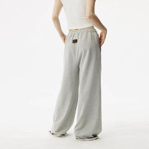 Conjunto Deportivo Personalizado OEM 2026 para Mujer, Ropa de Felpa, Algodón Grueso, Conjunto Informal, Pantalones Joggers, Sudadera con Capucha y Pantalones Rectos - Product Image 4
