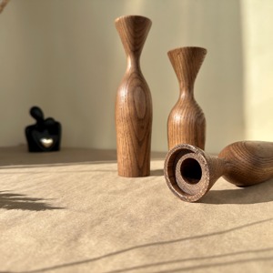 Support à bougie en bois fait main avec finition naturelle, parfait pour la décoration intérieure, les dîners et les fêtes. - Product Image 6