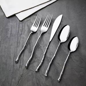 Ensemble de couverts élégants en acier inoxydable, durables et résistants à la rouille, pour la table à manger, la cuisine, les restaurants, les cadeaux d'affaires - Product Image 3